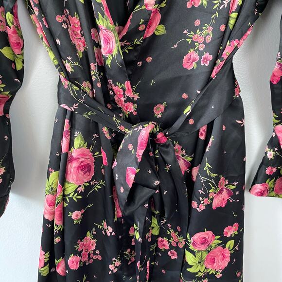 Victoria's Secret Y2K Satin Robe Black Floral Kimono Waist Tie Pink VTG One Size - Picture 5 of 13